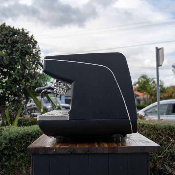 Pre Loved 3 Group Nuova Simoneli Appia XT Commercial Coffee Machine