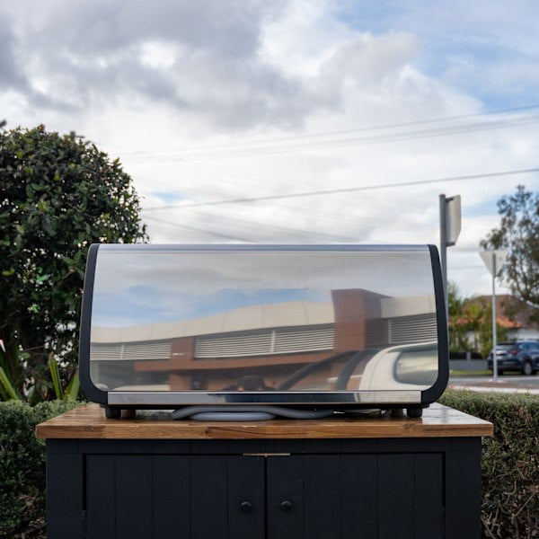 Pre Loved 3 Group Nuova Simoneli Appia XT Commercial Coffee Machine