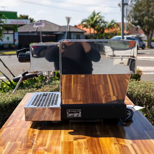 Pre Loved La Marzocco Linea Mini – Chrome Finish