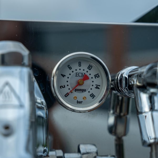 Pre Loved IMMACULATE ECM SYNCRONIKA V3 Semi Commercial Coffee Machine