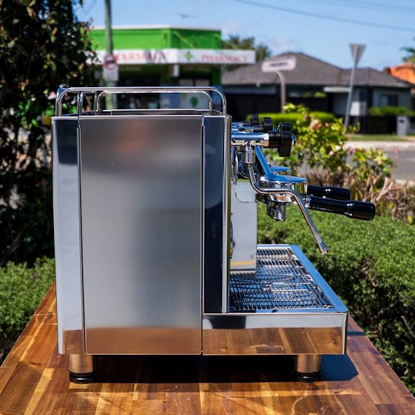 Pre-Loved Lelit Giulietta 15 Amp Commercial Coffee Machine – Built-In