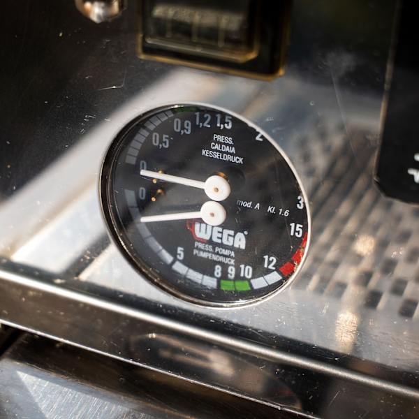 Pre-Loved Wega Polaris Tron – 2 Group – White