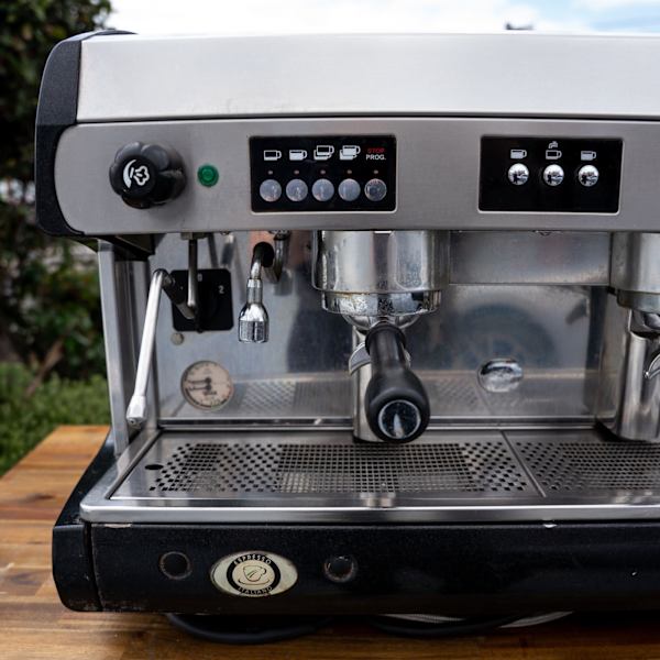 Pre-Loved Wega Polaris – 2 Group – Black 15 Amp
