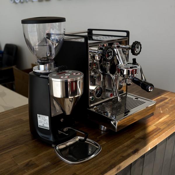 Brand New Rocket Mozzafiato + Mazzer Mini E C Package