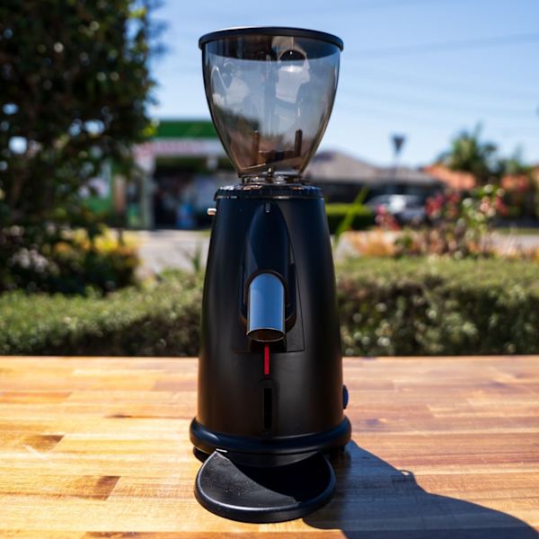 Pre Owned Macap M2M Dosserless Grinder