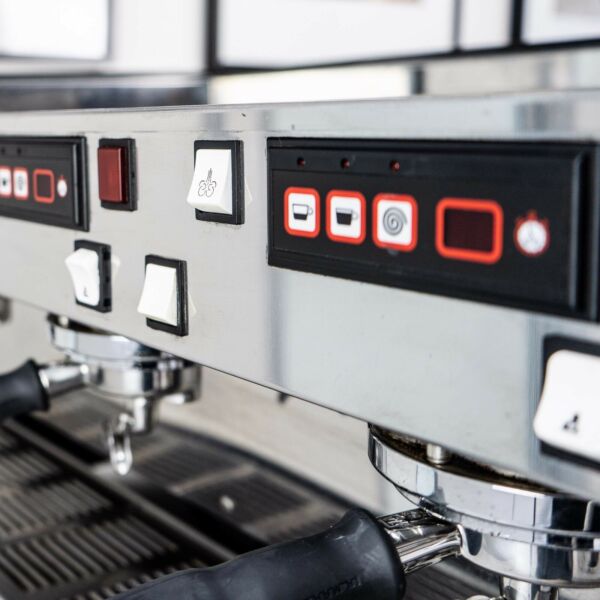 Stunning Late Model Shot Timer La Marzocco Custom In White