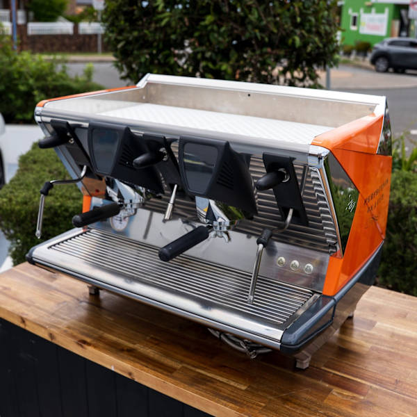 Pre-Loved La San Marco LA100 – 2 Group – Touch Screen – Top of the Ran