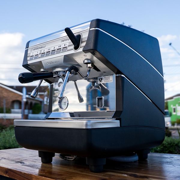 Ex-Demo 10 Amp Nuova Simonelli Appia 1 Group Tall Cup – Built-In Pump