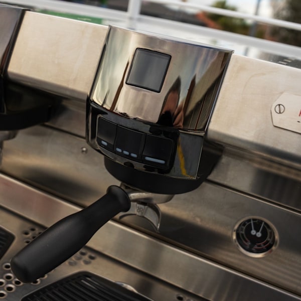 Pre-Loved Rancilio Specialty RS1 – White – Low Volume Use
