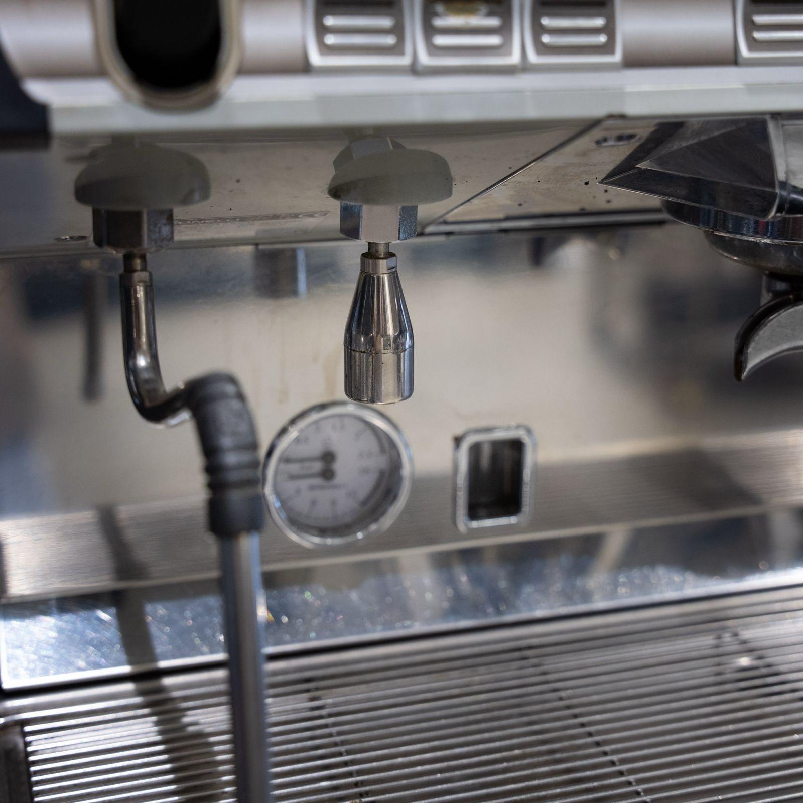 Pre-Loved Nuova Simonelli Appia II 3 Group Tall Cup Coffee Machine