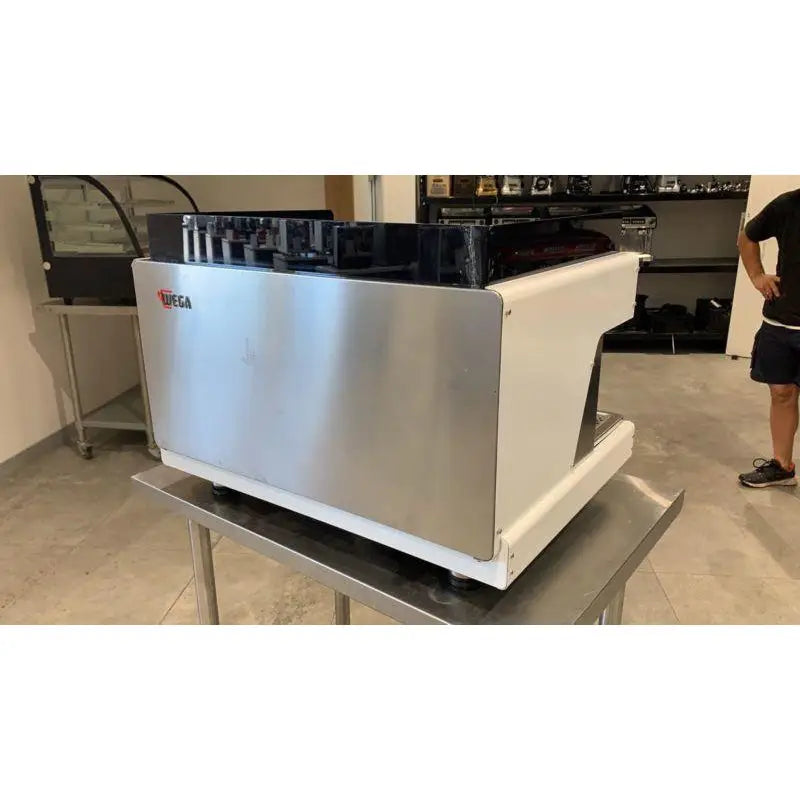 As New Custom White & Wood 2 Group Wega Pegaso Commercial