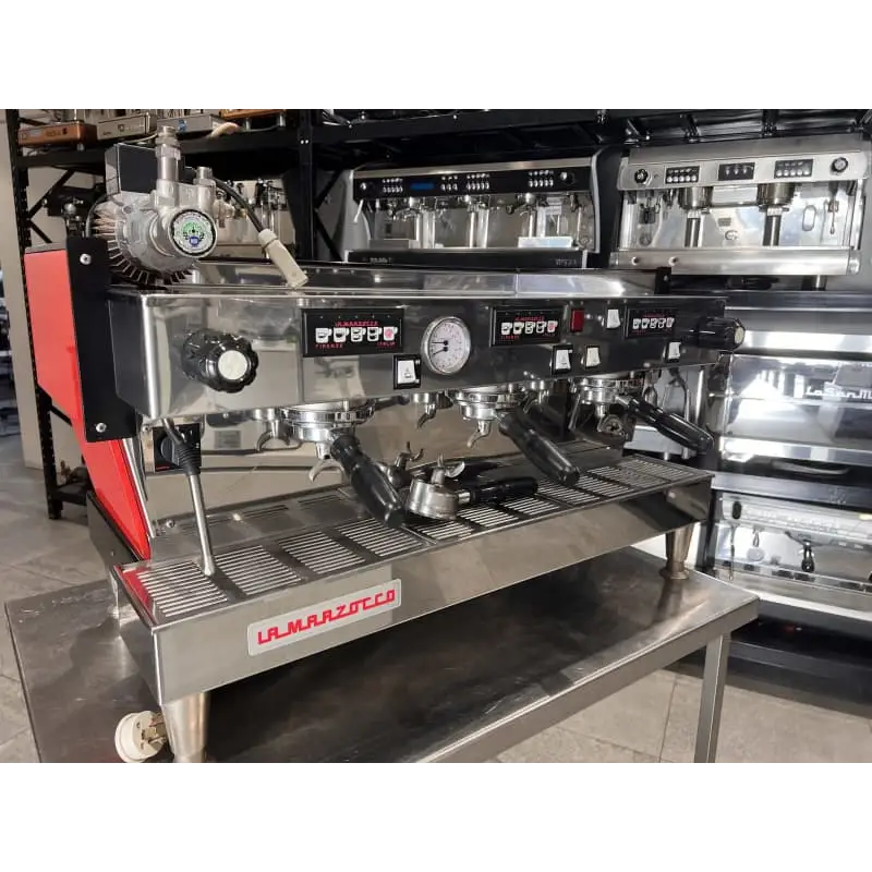 As New RED 3 Group La Marzocco Linea AV Commercial Coffee