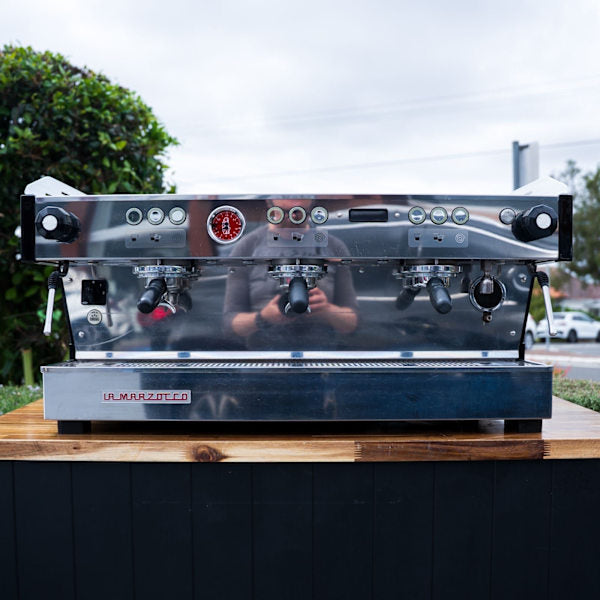 2020 3 group La Marzocco PB White AS NEW - Was In Restaurant