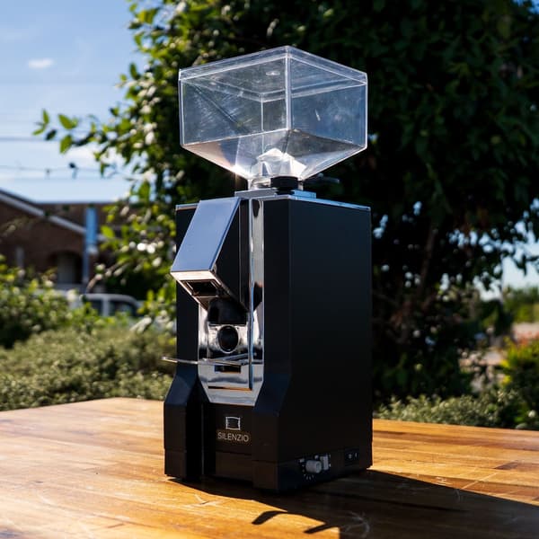 Pre Loved Eureka Silienzio Doserless Coffee Bean Espresso Grinder