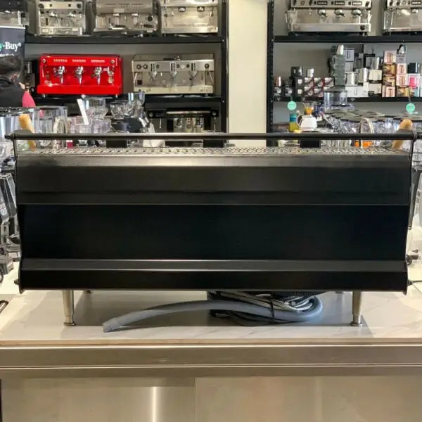 Beautiful 3 Group Late Model Synesso Cyncra Commercial