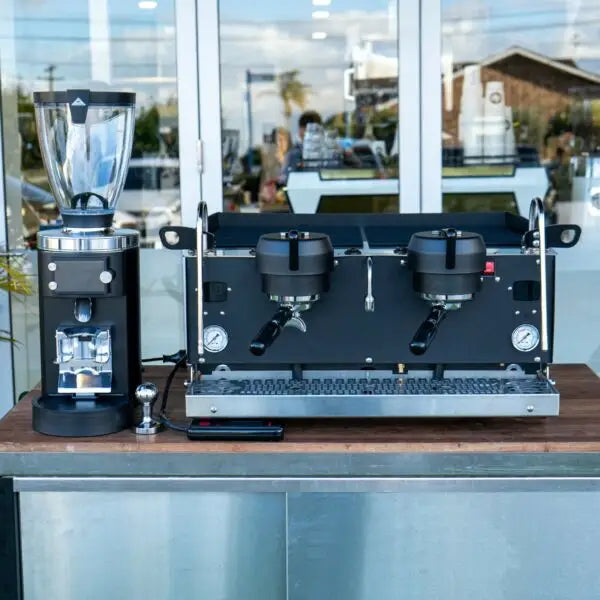 Brand New Synesso S200 & Mahlkoning E65 GBW Coffee Machine