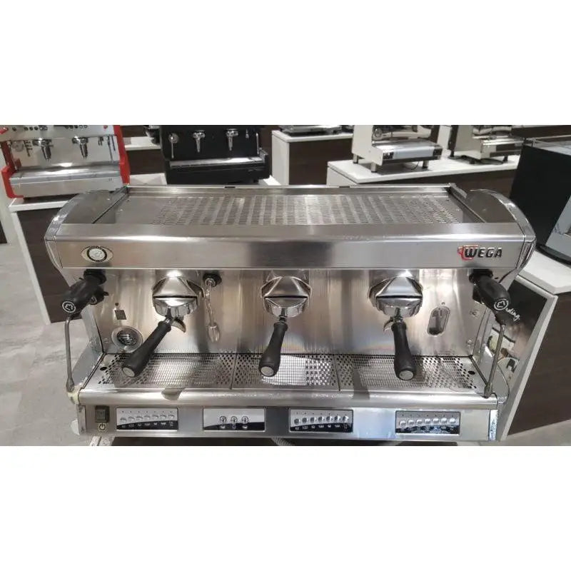 Cheap Pre-Owned 3 Group WEGA VELA High Cup Commercial Coffee