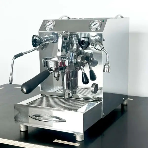 Classic Italian Pre Owned E61 HX VBM COFFEE MACHINE