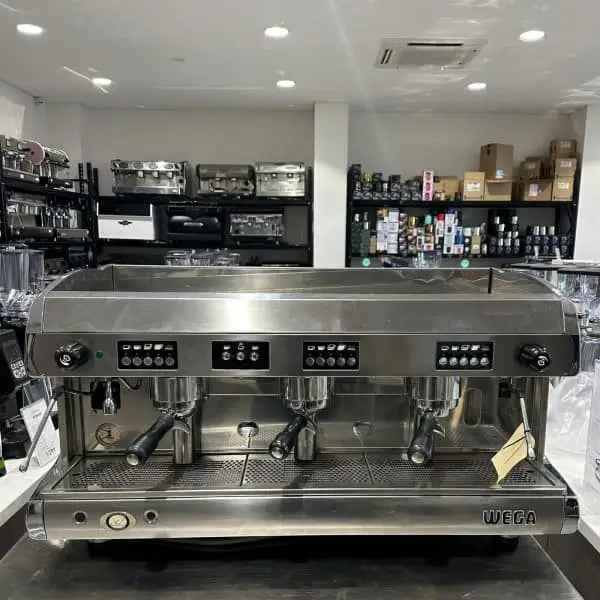 Clean Pre Loved 3 Group Wega Polaris Commercial Coffee