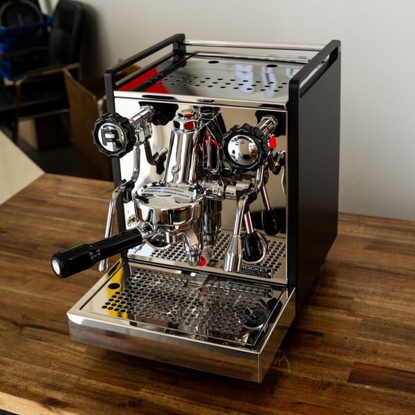 Brand New Rocket Mozzafiato + Mazzer Mini SGW