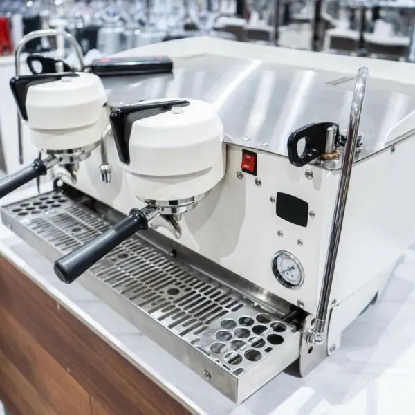 Immaculate 2020 2 Group Synesso S200 Commercial Coffee