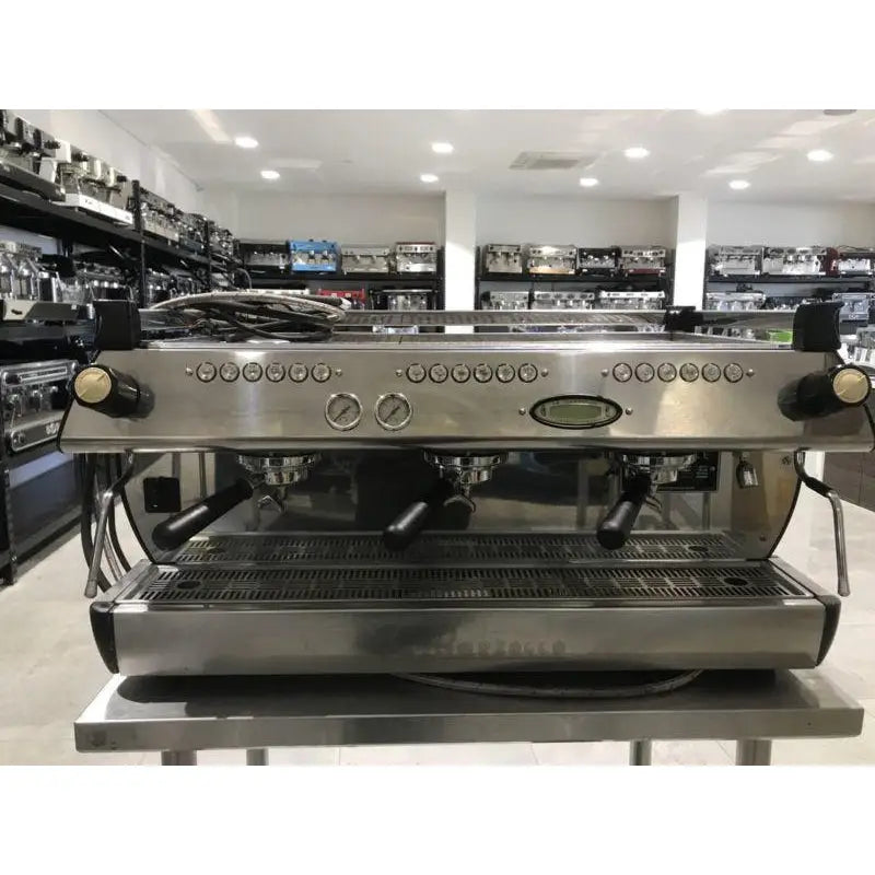 Pre-Owned 2014 3 Group La Marzocco GB5 Commercial Coffee