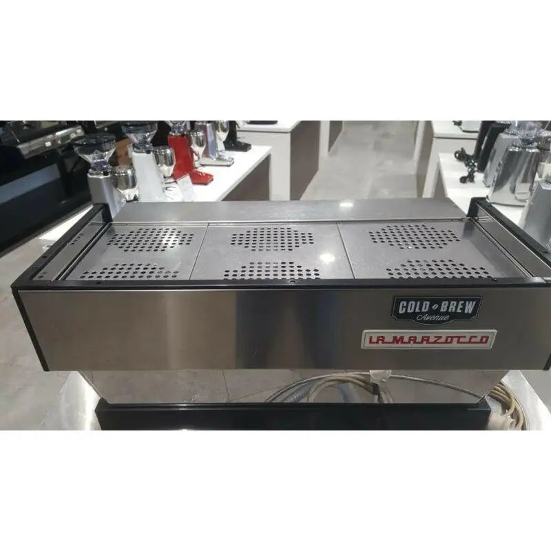 Pre-Owned 3 Group La Marzocco Linea MP Commercial Coffee