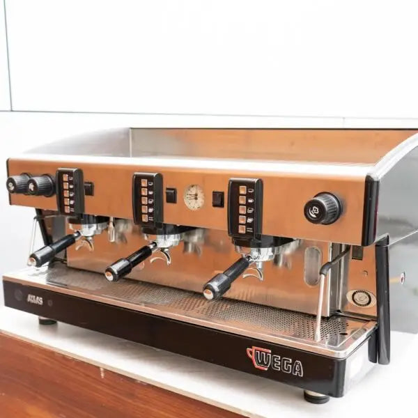 Stunning Serviced 3 Group Wega Commercial Cafe Coffee