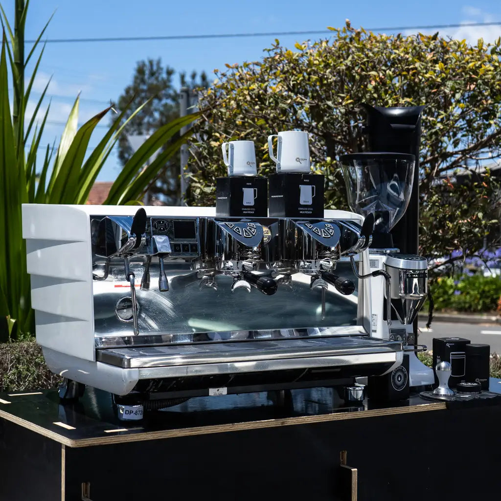 Victoria Arduino White Eagle With Mazzer Major V in White