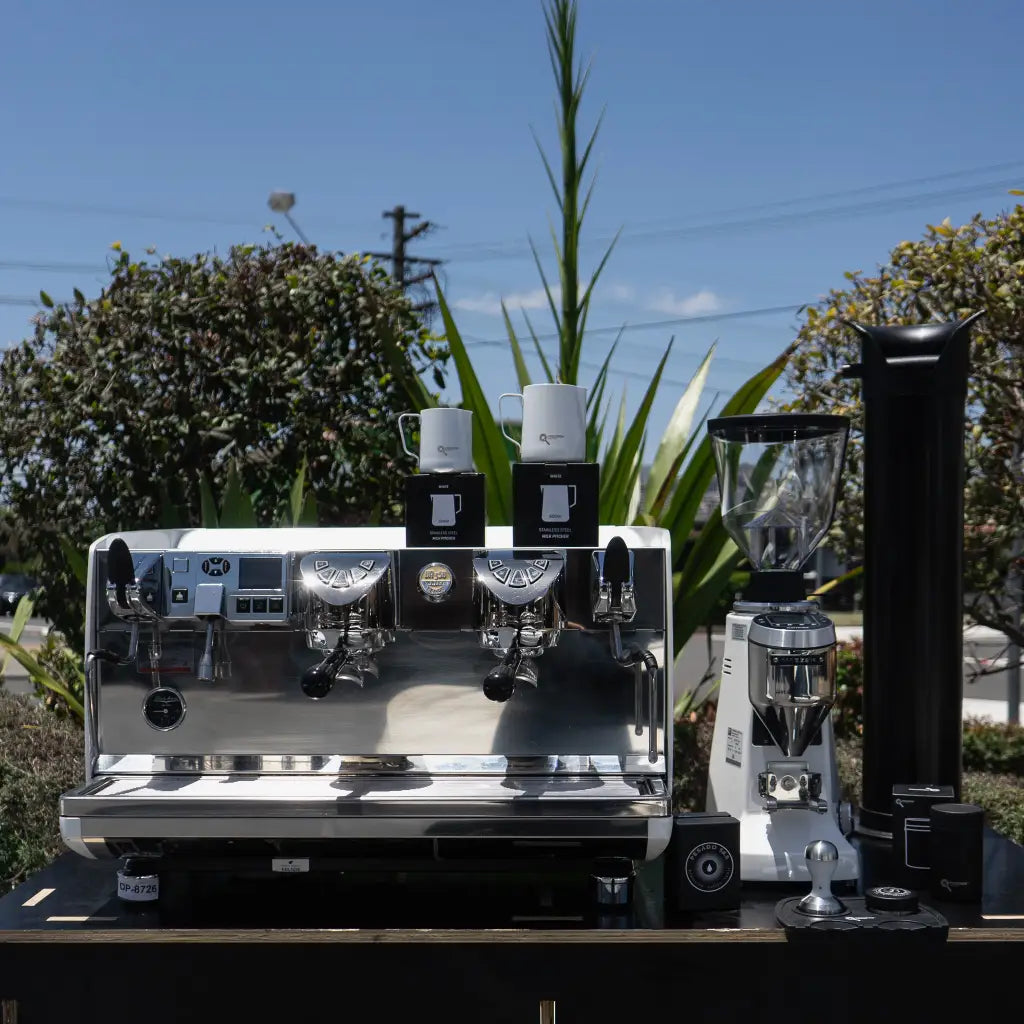 Victoria Arduino White Eagle With Mazzer Major V in White