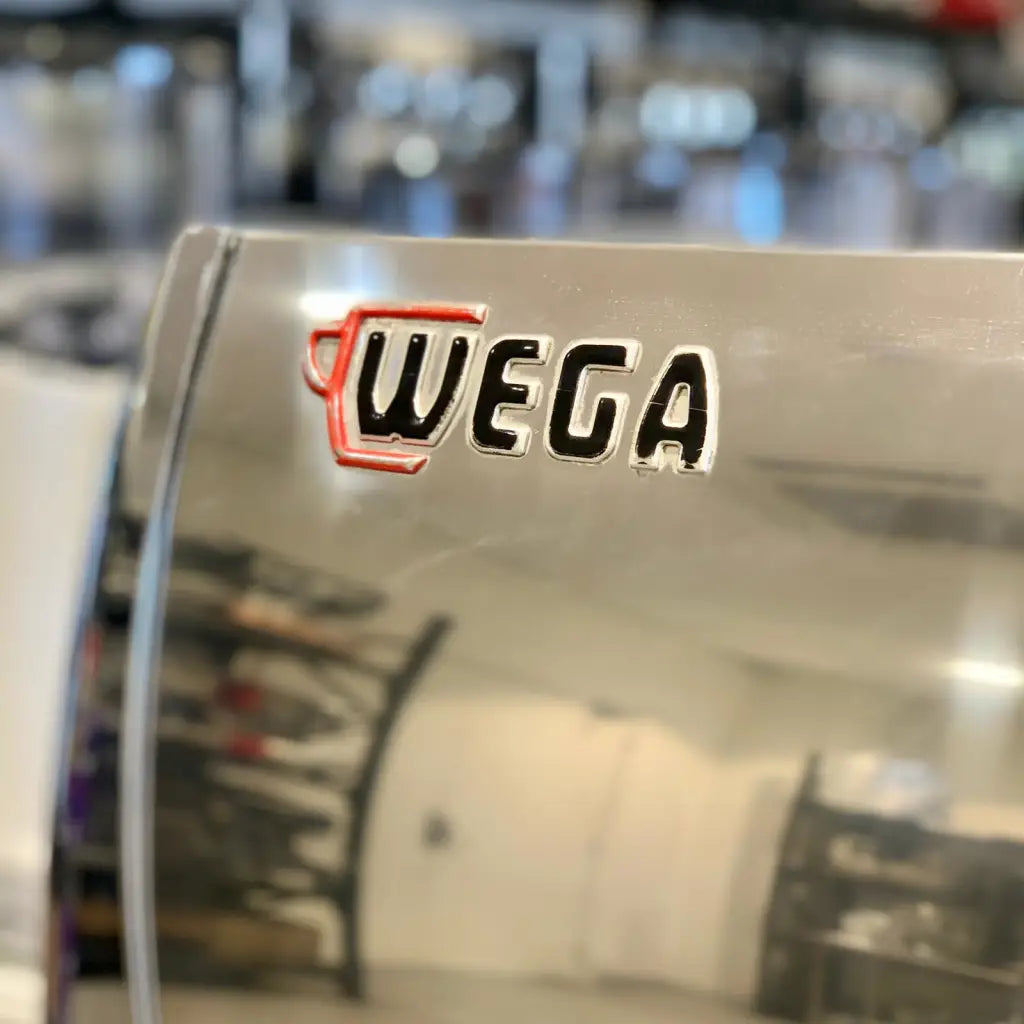 Wega Immaculate Wega Polaris 2 Group Chrome Commercial